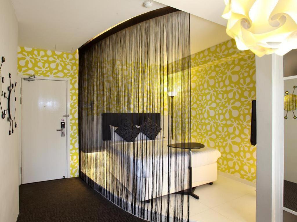 Hotel Zamburger Bliss Johor Bahru Exteriör bild