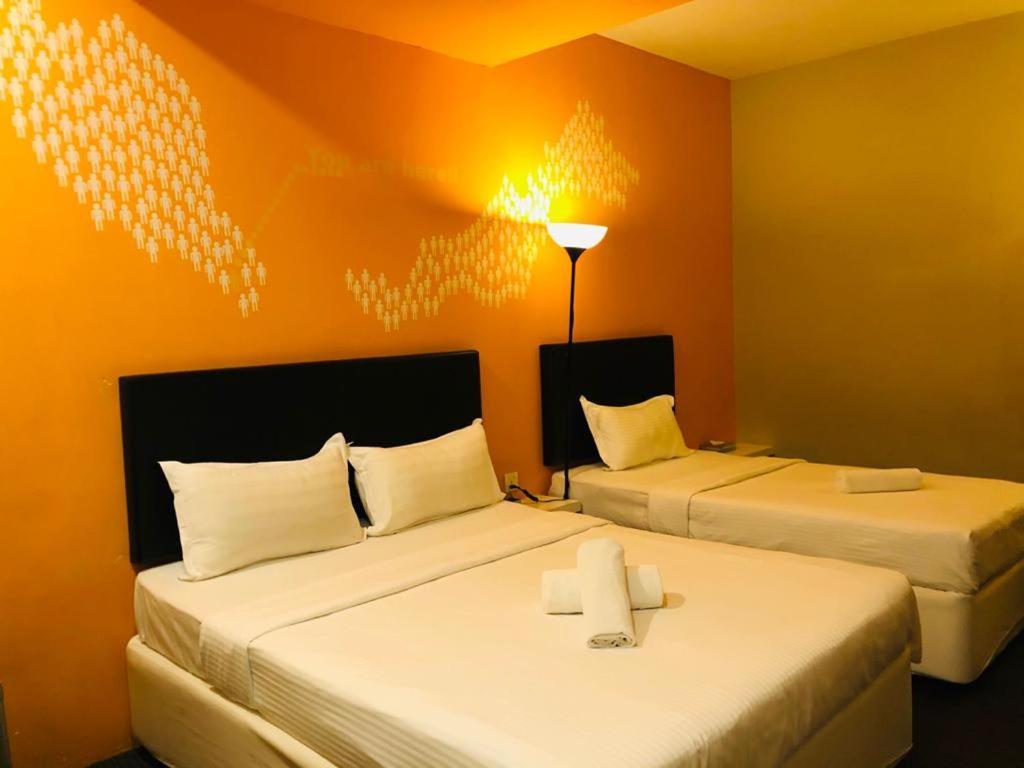 Hotel Zamburger Bliss Johor Bahru Exteriör bild