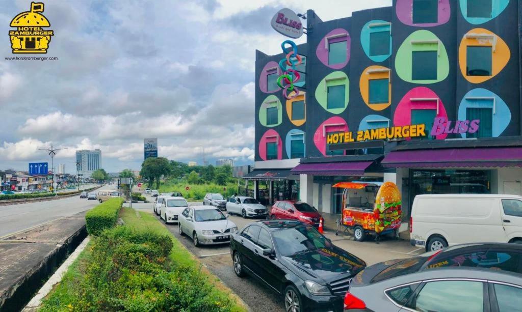 Hotel Zamburger Bliss Johor Bahru Exteriör bild