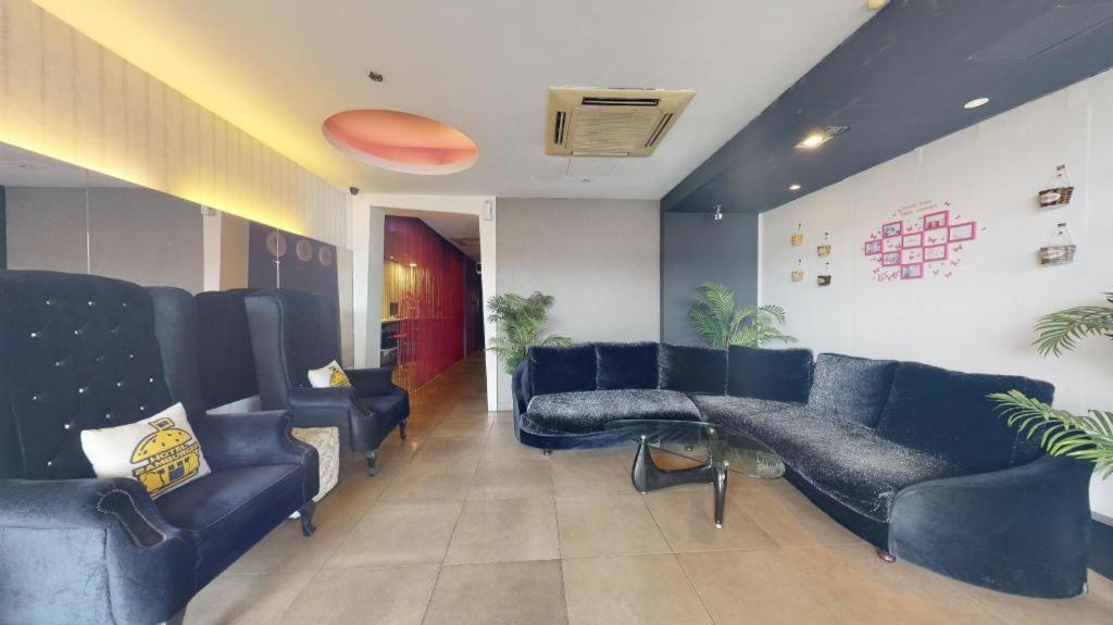 Hotel Zamburger Bliss Johor Bahru Exteriör bild