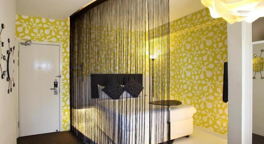 Hotel Zamburger Bliss Johor Bahru Exteriör bild