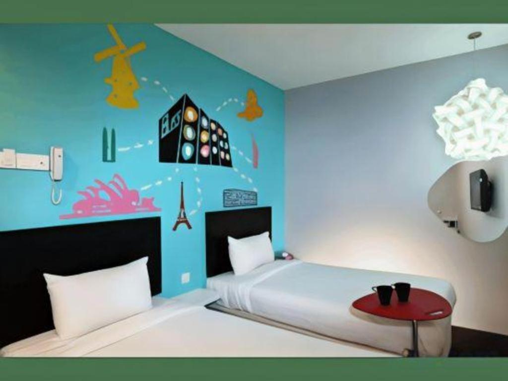 Hotel Zamburger Bliss Johor Bahru Exteriör bild