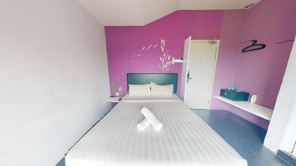 Hotel Zamburger Bliss Johor Bahru Exteriör bild