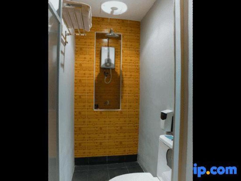 Hotel Zamburger Bliss Johor Bahru Exteriör bild