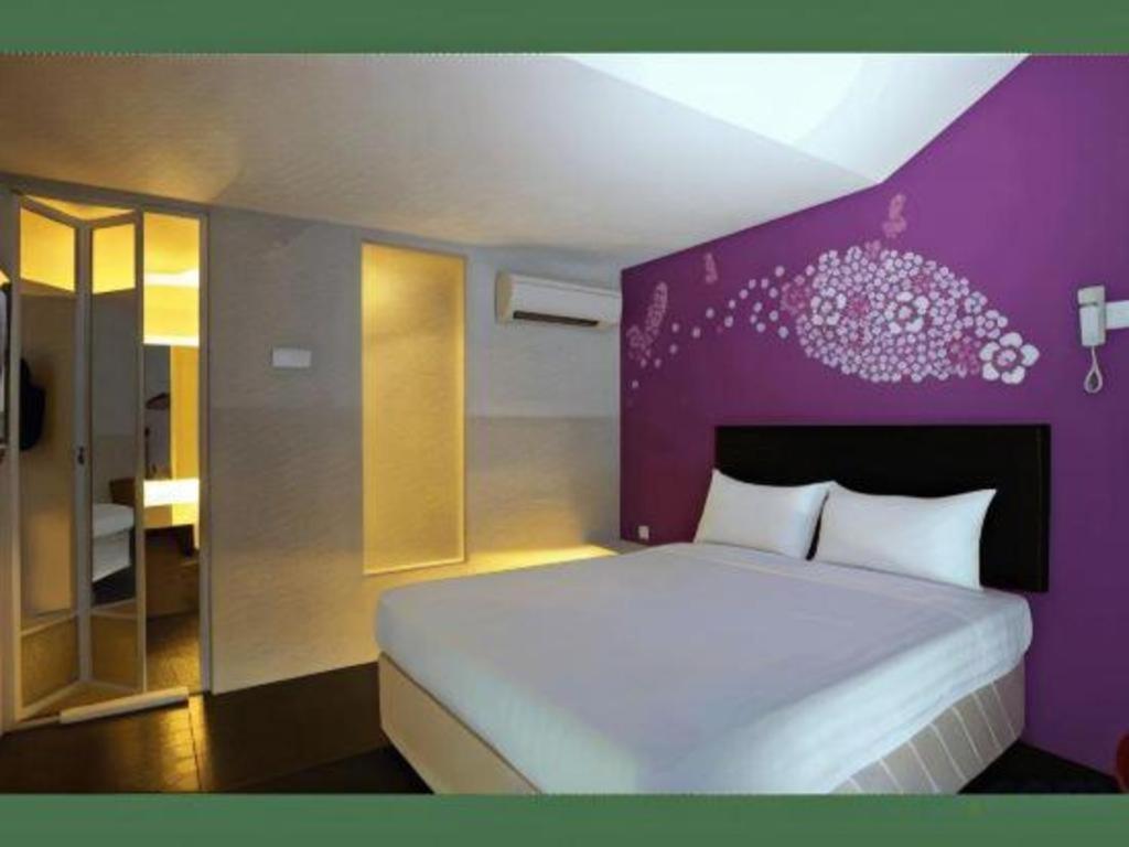 Hotel Zamburger Bliss Johor Bahru Exteriör bild